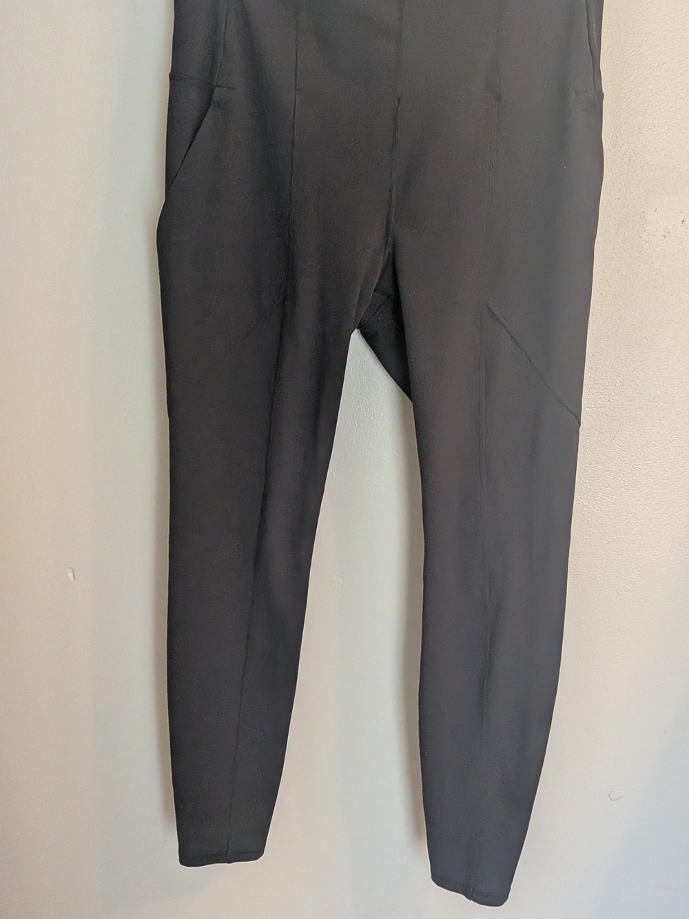 Avalanche Outdoor Supply Co. Women’s Black Athletic Leggings - Size Large